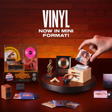 Carica l'immagine nel visualizzatore di Gallery, Mini Brands Really Works Vinyl Playset Series 1 di ZURU