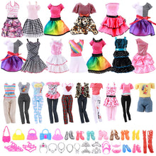 Carica l'immagine nel visualizzatore di Gallery, Vestiti e Accessori per Bambole Dolls, 43 Pezzi Set di Vestiti per Bambole Inclusi Gonna, Borsa, Scarpe, Accessori, Regalo di Compleanno per Ragazza, Consegna Casuale (Non Include Bambola)