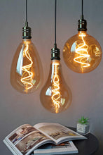 Carica l'immagine nel visualizzatore di Gallery, greenandco lampadina LED design vintage per illuminazione ambientale | dimmerabile | E27 G125 | 4,9W 200lm | 1800K (bian