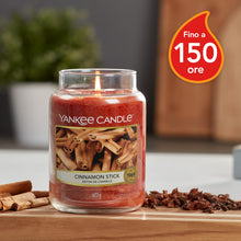 Carica l'immagine nel visualizzatore di Gallery, Yankee Candle Candela Profumata In Giara Grande | Bastoncino Di Cannella | Durata Fino A 150 Ore | Cinnamon Stick, Candele in Giara Grande