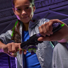Carica l'immagine nel visualizzatore di Gallery, Hasbro Beyblade X, Set con Lanciatore Victory con Rotazione a Destra e Impugnatura