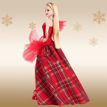 Carica l&#39;immagine nel visualizzatore di Gallery, Barbie Signature - Barbie Magia delle Feste 2024, Bambola Bionda con Abito e Gonna A Quadri, Confezione da Esporre, Regalo per Le Feste, Giocattolo per Bambini, 6+ Anni, Hrm65