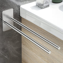 Carica l'immagine nel visualizzatore di Gallery, Gsocel Portasciugamani a Due Bracci in Acciaio Inox 304 Autoadesivo Porta Asciugamani Doppio Senza Foratura Portasalviette da Parete per Bagno e Cucina Argento 38CM