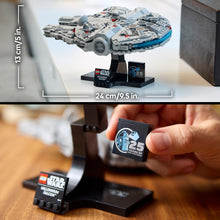 Carica l&#39;immagine nel visualizzatore di Gallery, LEGO Star Wars Millennium Falcon, Modellino da Costruire per Adulti, Kit Astronave da Collezione, Veicolo Arredamento Casa dal Film Una Nuova Speranza, Idee Regalo per Lui, Lei, Uomo o Donna 75375