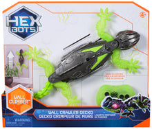 Carica l'immagine nel visualizzatore di Gallery, HEX BOTS Geco Telecomandato, Giocattolo Interattivo Radiocomandato, Ricaricabile con Cavetto USB, Si Arrampica sulle Pareti e Corre sui Pavimenti, Giocattolo per Bambini e Bambine, 4+ Anni