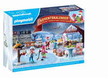 Carica l'immagine nel visualizzatore di Gallery, PLAYMOBIL Christmas 71472 Calendario dell'Avvento: Mercatini di Natale, 24 entusiasmanti sorprese, tra cui quattro personaggi, Calendario dell'Avvento 2024, giocattolo per bambini dai 4 anni in su