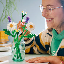 Carica l'immagine nel visualizzatore di Gallery, LEGO Botanicals Margherite 11508