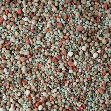 Carica l'immagine nel visualizzatore di Gallery, R&amp;R SHOP - Concime Professionale Starter CE per Prato, NPK 15-25-6, Effetto Immediato, Radicazione Rapida e Crescita Uni