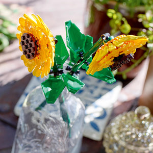 LEGO Girasoli Set di Fiori Finti per Bambine e Bambini da 8 Anni, Bouquet da Esporre come Accessorio per la Camera da Letto o come Decorazione di Casa, Regalo per Ragazza, Ragazzo, Lei o Lui 40524