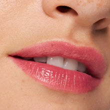 Carica l'immagine nel visualizzatore di Gallery, essence hydra kiss LIP TINT lunga durata idratante finish lucido (4 ml)