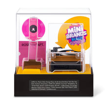Carica l'immagine nel visualizzatore di Gallery, Mini Brands Really Works Vinyl Playset Series 1 di ZURU