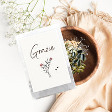 Carica l'immagine nel visualizzatore di Gallery, Semi di Fiori "Grazie" | Idee Regalo e Pensierino Originale | Piccolo Regalo per Colleghi, Maestre e Ospiti | Bomboniere