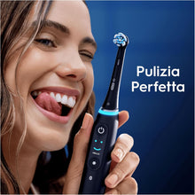 Carica l'immagine nel visualizzatore di Gallery, Oral-B Testine di Ricambio iO Ultimate Clean, Nere, 8 Ricambi