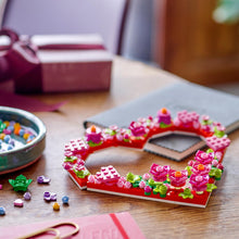 Carica l&#39;immagine nel visualizzatore di Gallery, LEGO Cuore Ornamento, Gioco da Costruire per Bambine e Bambini da 9 Anni in su, Decorazione per la Camera da Letto o per la Casa, Accessorio da Muro, Idea Regalo per la Festa della Mamma 40638