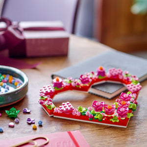 LEGO Cuore Ornamento, Gioco da Costruire per Bambine e Bambini da 9 Anni in su, Decorazione per la Camera da Letto o per la Casa, Accessorio da Muro, Idea Regalo per la Festa della Mamma 40638