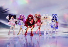 Carica l'immagine nel visualizzatore di Gallery, Mirror Mi Akiko Kittyama Fashion Doll - Emozione avvolgente, con oltre 15 punti di articolazione