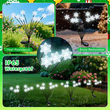 Carica l'immagine nel visualizzatore di Gallery, Qoosea Albero di Natale Luci Solare da Giardino, 4 Pezzi 8 Modalità Lampade Solari Alberi di Natale con 80LED Fiocco di 