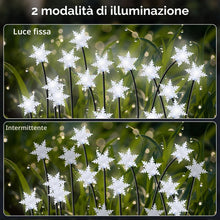 Carica l'immagine nel visualizzatore di Gallery, Luci Natalizie Solari, 4 Pezzi Luci Solari da Giardino 32LED Fiocchi di neve Lucciole Luci di Natale Esterno, Addobbi Na
