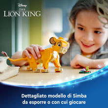 Carica l&#39;immagine nel visualizzatore di Gallery, LEGO Disney Simba, il Cucciolo del Re Leone, Giochi di Fantasia per Bambine e Bambini da 6 Anni, Personaggio Giocattolo Costruibile con Parti Snodabili dal Film d&#39;Animazione, Idea Regalo 43243
