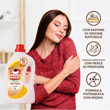 Carica l'immagine nel visualizzatore di Gallery, Omino Bianco Detersivo Lavatrice Liquido, 50 Lavaggi, 2000 ml