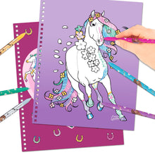 Carica l'immagine nel visualizzatore di Gallery, Depesche 12931 Miss Melody Crea i Tuoi Cavalli Glitterati - Libro da colorare con 30 Pagine per disegnare Motivi di Cava