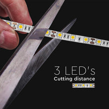 Carica l'immagine nel visualizzatore di Gallery, V-TAC Striscia Led da Esterno IP65 Impermeabile 11W - 5 Metri di Lunghezza - SMD 5050 Alta Luminosità - Strisce Led - Strip Adesiva e Copertura in Silicone - 12 Volt - Luce 4000K Bianco Naturale