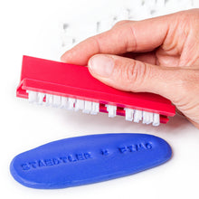 Carica l'immagine nel visualizzatore di Gallery, STAEDTLER FIMO 8700 09 Set timbri – 88 lettere &amp; numeri