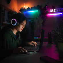Carica l'immagine nel visualizzatore di Gallery, B.K.Licht Striscia LED RGBIC 5 m, Sensore musicale, Cambia colore segmentato, Nastro LED con telecomando