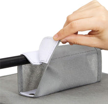 Carica l'immagine nel visualizzatore di Gallery, Amazon Basics Organizer da appendere nell’armadio, 6 livelli, Grigio, 22 x 29 x 23 cm