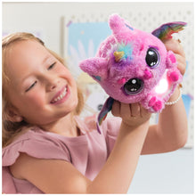 Carica l'immagine nel visualizzatore di Gallery, HATCHIMALS Alive, Uovo Mystery Hatch Pufficorn, Peluche Interattivo a Sorpresa con Effetti Speciali, Nebbia, Luci, 100 Reazioni e Suoni, Giocattoli per Bambini e Bambine, 5+ Anni - Modelli Variabili