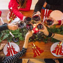 Carica l'immagine nel visualizzatore di Gallery, ZQEJEFD 16 Pezzi Portaposate in Feltro di Natale, Portaposate Albero di Natale, Portaposate Natalizie, Coltelli Forchette Cucchiai Stoviglie Portaposate per la Tavola Delle Feste Decor Natalizia