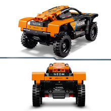 Carica l'immagine nel visualizzatore di Gallery, LEGO Technic NEOM McLaren Extreme E Race Car, Macchina Giocattolo Fuoristrada con Funzione Pull-Back, Giochi per Bambini e Bambine da 7 Anni Fan dei Modellini di Auto e Veicoli da Costruire 42166