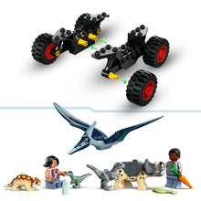 Carica l&#39;immagine nel visualizzatore di Gallery, LEGO - Jurassic World Centro di Soccorso dei Baby Dinosauri, Giocattolo per Bambini e Bambine da 4 Anni in su, Set con Mini Triceratopo, Anchilosauro e Velociraptor, Regalo Amanti degli Animali 76963