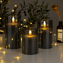 Carica l'immagine nel visualizzatore di Gallery, Relaxdays Candele a LED, Set da 3 con Funzione Timer e Telecomando, Cera Vera, Fiamma Oscillante Finta, Vetro, Grigio