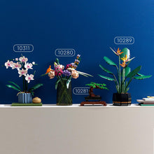 Carica l&#39;immagine nel visualizzatore di Gallery, LEGO Icons Orchidea, Set Collezione Botanica Piante Artificiali, Modellino da Costruire con Fiori Finti, Kit Modellismo per Adulti, Idee Regalo per Donna o Uomo, Moglie o Marito, Hobby Creativi 10311