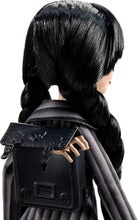 Carica l'immagine nel visualizzatore di Gallery, Monster High x Mercoledì Addams Bambola Halloween