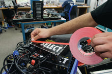 Carica l'immagine nel visualizzatore di Gallery, Dpm tapes - tesa 4671 Nastro Telato Gaffer Fluorescente, Scrivibile, Strappabile a Mano e Rimovibile, per Cavi, Palco e 