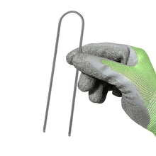 Carica l'immagine nel visualizzatore di Gallery, GardenMate®, picchetti di fissaggio da giardino, in metallo zincato, da 150 mm, a forma di U, ideali per fissare tessuti
