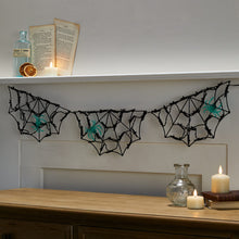 Carica l'immagine nel visualizzatore di Gallery, Lights4fun Ragnatela Luminosa di Halloween con 60 LED Ambra a Pile per Esterni