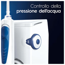 Carica l'immagine nel visualizzatore di Gallery, Oral-B Idropulsore con Spazzolino Elettrico Ricaricabile Pro Series 1, 1 Beccuccio Oxyjet, 1 Beccuccio Waterjet, 2 Testine Di Ricambio. 1 Idropulsore + 1 Spazzolino
