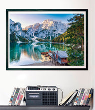 Carica l'immagine nel visualizzatore di Gallery, Clementoni - Puzzle 1000 Pezzi per Adulti e Ragazzi, Collection, Tema Lago di Braies, Poster Incluso, Compact Box, Idea 