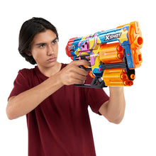 Carica l'immagine nel visualizzatore di Gallery, X-Shot Skins Dread Blaster – Poppy Playtime (Kissy) di Zuru con 12 freccette, doppia canna girevole, tecnologia Air Pocket, giocattolo in schiuma per bambini, ragazzi e adulti
