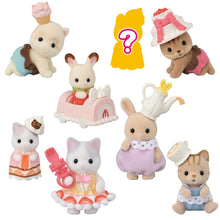 Carica l'immagine nel visualizzatore di Gallery, Sylvanian Families - 5765 Bustine Baby – Dolci in forno -Set da gioco per case delle bambole