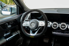 Carica l'immagine nel visualizzatore di Gallery, Coprivolante Goodyear in Alcantara, nero