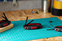 Carica l'immagine nel visualizzatore di Gallery, Amazon Basics - Set chiavi a Brugola, Varie Misure per Fai-Da-Te, Misure Metriche, SAE, Torx, Utensili Portatili per Uso
