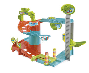 Baby Clementoni - Fun Garage Baby Track, Box e Pista Macchinine per Bambini 18+ Mesi, con 1 Macchinina, Gioco Prima Infanzia Made in Italy, Linea Play For Future, Stimola Manualità e Curiosità, 17404