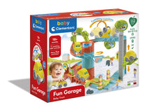 Carica l&#39;immagine nel visualizzatore di Gallery, Baby Clementoni - Fun Garage Baby Track, Box e Pista Macchinine per Bambini 18+ Mesi, con 1 Macchinina, Gioco Prima Infanzia Made in Italy, Linea Play For Future, Stimola Manualità e Curiosità, 17404