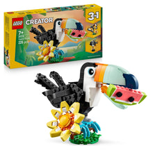 Carica l'immagine nel visualizzatore di Gallery, LEGO Creator 3 in 1 Animali Selvatici: Tucano Tropicale con Fiore - Animale Giocattolo Trasformabile in Farfalla o Pesce Tropicale - Regalo Creativo per Bambine e Bambini da 7 Anni in su - 31173