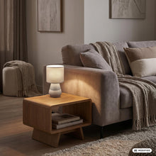 Carica l'immagine nel visualizzatore di Gallery, BRILONER - Lampada Da Tavolo Piede In Ceramica Grigio Effetto Legno 18x34cm