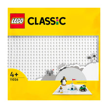 Carica l&#39;immagine nel visualizzatore di Gallery, LEGO Classic Base Bianca, Tavola per Costruzioni Quadrata con 32x32 Bottoncini, Piattaforma Classica per Mattoncini per Costruire ed Esporre per Bambini e Bambine da 4 Anni in su 11026